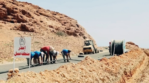 مؤسسة خليفة الإنسانية توصل الكهرباء لقرى سقطرى