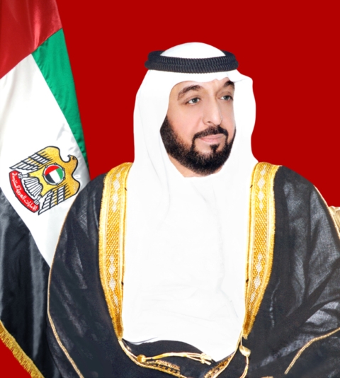 تقديراً لجهود ودور سموه الإنساني والديني عالمياً وإقليمياً رئيس الدولة شخصية العام الإسلامية لجائزة دبي الدولية للقرآن