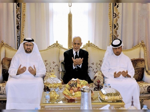 الرئيس الأفغاني يمنح أسر الشهداء وسام جمال الدين الأفغاني