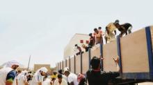 مؤسسة خليفة الإنسانية توزع آلاف السلال الغذائية في سقطرى